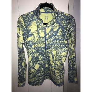 Women’s Nike Pro half zip - L!